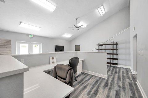 Propiedad comercial en venta en Largo, Florida, 254.18 m2 № 1427184 - foto 16