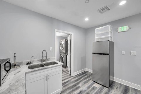 Propiedad comercial en venta en Largo, Florida, 254.18 m2 № 1427184 - foto 20
