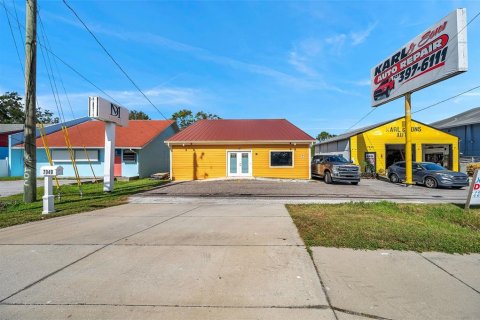 Propiedad comercial en venta en Largo, Florida, 254.18 m2 № 1427184 - foto 3