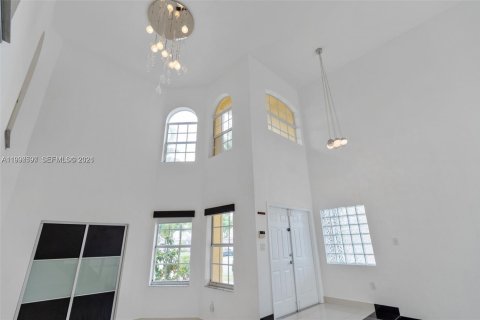 Casa en alquiler en Doral, Florida, 5 dormitorios № 2058016 - foto 7