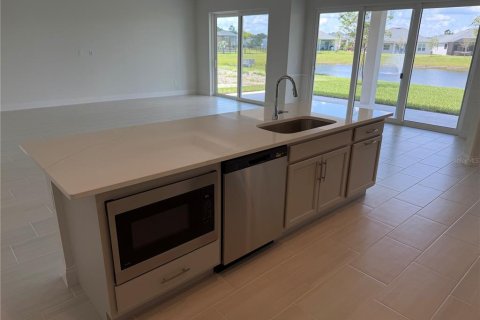 Villa ou maison à vendre à DeLand, Floride: 3 chambres, 195.84 m2 № 2284139 - photo 4