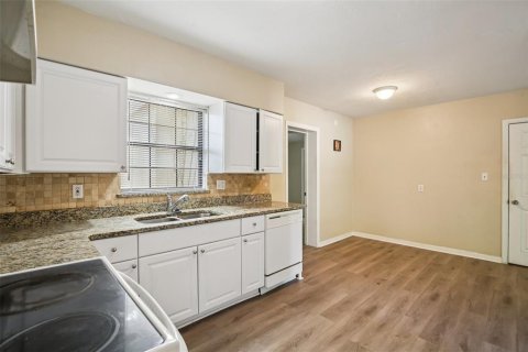 Villa ou maison à vendre à Clearwater, Floride: 3 chambres, 123.75 m2 № 2118149 - photo 6