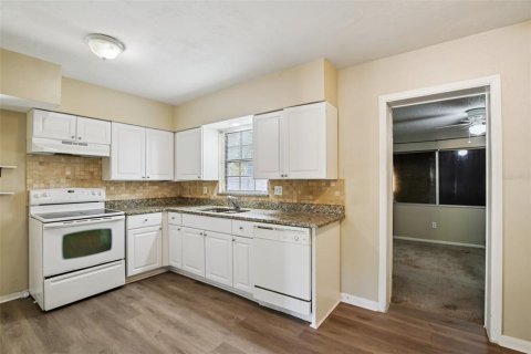 Villa ou maison à vendre à Clearwater, Floride: 3 chambres, 123.75 m2 № 2118149 - photo 8