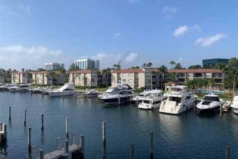 Copropriété à louer à Aventura, Floride: 2 chambres, 115.29 m2 № 1821960 - photo 19