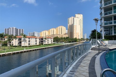 Condominio en alquiler en Aventura, Florida, 2 dormitorios, 115.29 m2 № 1821960 - foto 20