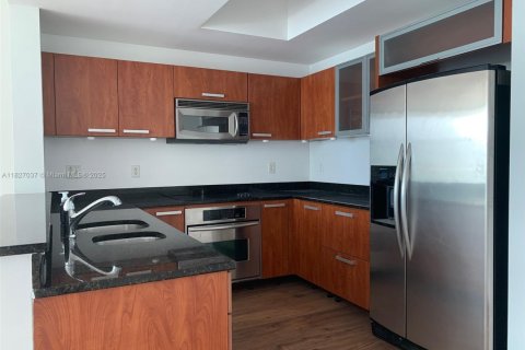 Condominio en alquiler en Aventura, Florida, 2 dormitorios, 115.29 m2 № 1821960 - foto 2