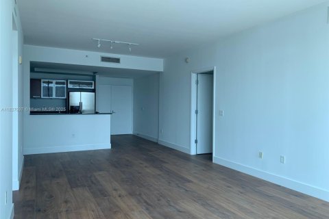Снять в аренду кондоминиум в Авентура, Флорида 2 спальни, 115.29м2, № 1821960 - фото 4