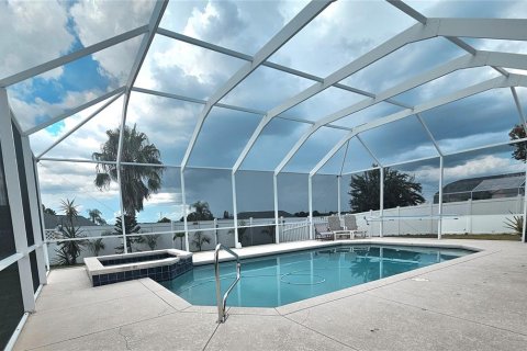 House in Davenport, Florida 5 bedrooms, 274.8 sq.m. № 1886365 - photo 5