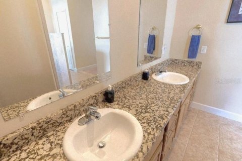 House in Davenport, Florida 5 bedrooms, 274.8 sq.m. № 1886365 - photo 24