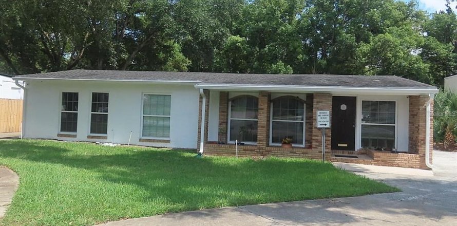 Commercial property in Altamonte Springs, Florida 141.03 sq.m. № 2123479