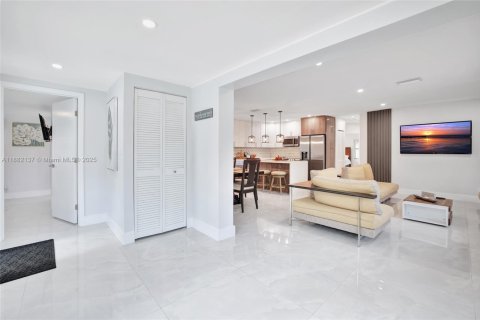 Villa ou maison à vendre à Fort Lauderdale, Floride: 4 chambres, 156.73 m2 № 1929462 - photo 9