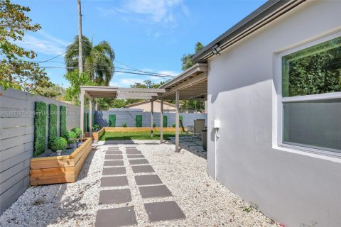 Villa ou maison à vendre à Fort Lauderdale, Floride: 4 chambres, 156.73 m2 № 1929462 - photo 23
