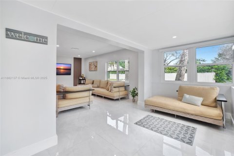 Villa ou maison à vendre à Fort Lauderdale, Floride: 4 chambres, 156.73 m2 № 1929462 - photo 8