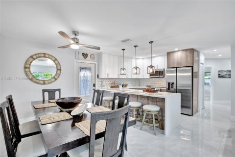 Villa ou maison à vendre à Fort Lauderdale, Floride: 4 chambres, 156.73 m2 № 1929462 - photo 6
