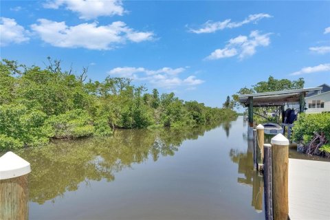 House in Ruskin, Florida 3 bedrooms, 104.14 sq.m. № 1689664 - photo 5