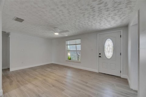 House in Ruskin, Florida 3 bedrooms, 104.14 sq.m. № 1689664 - photo 9