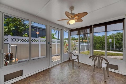 House in Ruskin, Florida 3 bedrooms, 104.14 sq.m. № 1689664 - photo 19