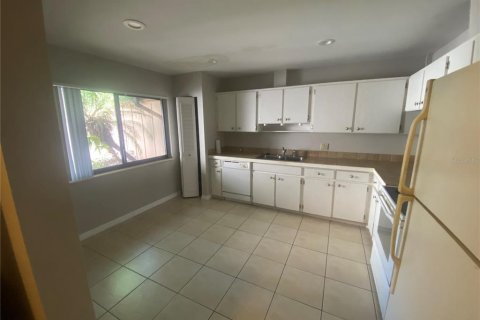 Appartement à louer à New Smyrna Beach, Floride: 2 chambres, 116.31 m2 № 2390831 - photo 6