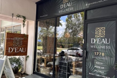 Immobilier commercial à vendre à North Miami, Floride № 1809349 - photo 1