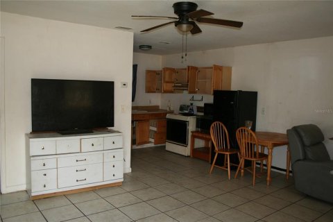 Commercial property in Salt Springs, Florida 450.02 sq.m. № 2364291 - photo 15