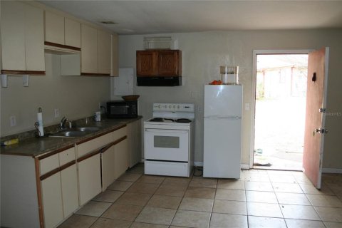 Commercial property in Salt Springs, Florida 450.02 sq.m. № 2364291 - photo 14