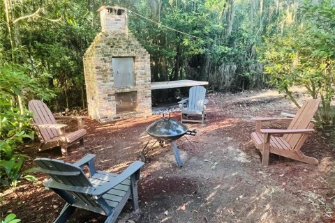 House in Gainesville, Florida 5 bedrooms, 285.02 sq.m. № 1886366 - photo 3