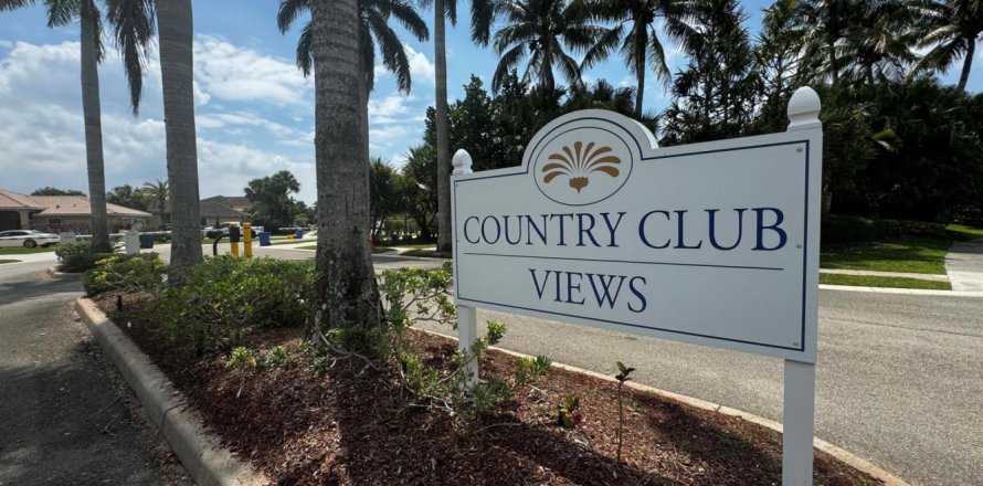 House in Royal Palm Beach, Florida 3 bedrooms, 136.01 sq.m. № 1154406