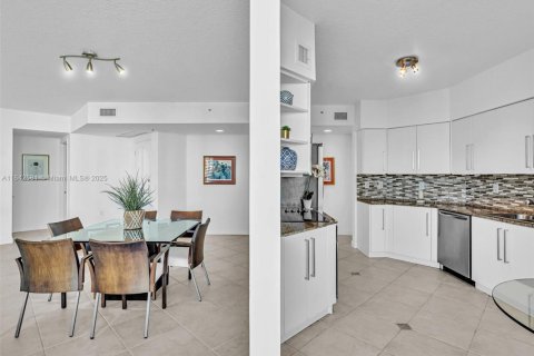Copropriété à vendre à Aventura, Floride: 2 chambres, 149.57 m2 № 1327609 - photo 7
