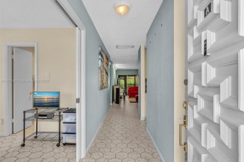 House in Delray Beach, Florida 2 bedrooms, 101.91 sq.m. № 1758773 - photo 3
