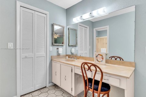 House in Delray Beach, Florida 2 bedrooms, 101.91 sq.m. № 1758773 - photo 16