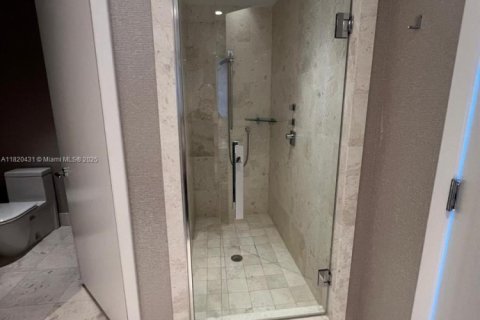 Condominio en venta en Sunny Isles Beach, Florida, 3 dormitorios, 179.58 m2 № 1779098 - foto 28