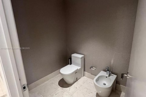 Condominio en venta en Sunny Isles Beach, Florida, 3 dormitorios, 179.58 m2 № 1779098 - foto 26