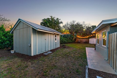 Casa en venta en Stuart, Florida, 3 dormitorios, 107.95 m2 № 1134909 - foto 1
