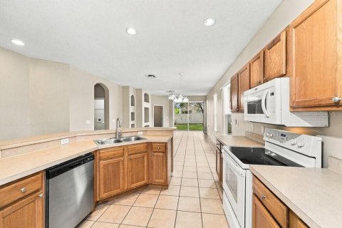 Villa ou maison à louer à Orlando, Floride: 3 chambres, 150.04 m2 № 2430525 - photo 9