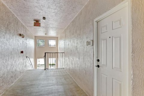 Copropriété à vendre à Palm Beach Gardens, Floride: 2 chambres, 98.2 m2 № 2246207 - photo 3