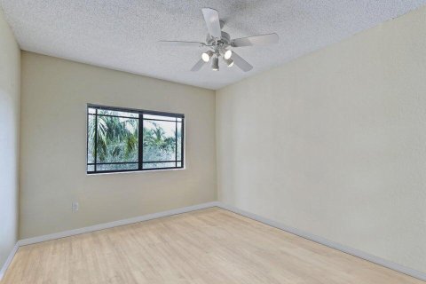 Copropriété à vendre à Palm Beach Gardens, Floride: 2 chambres, 98.2 m2 № 2246207 - photo 12