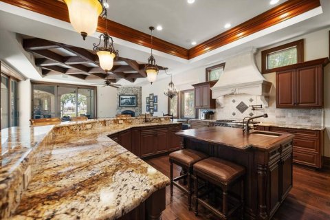 House in Largo, Florida 5 bedrooms, 655.8 sq.m. № 1805926 - photo 17