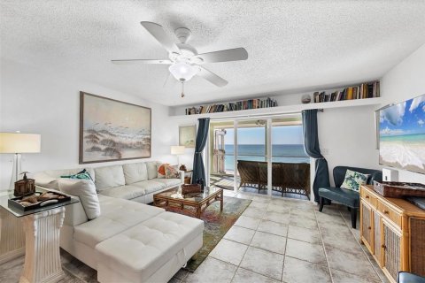 Duplex in Placida, Florida 2 bedrooms, 125.14 sq.m. № 2329110 - photo 11