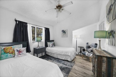 Duplex in Placida, Florida 2 bedrooms, 125.14 sq.m. № 2329110 - photo 28
