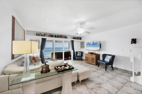 Duplex in Placida, Florida 2 bedrooms, 125.14 sq.m. № 2329110 - photo 10