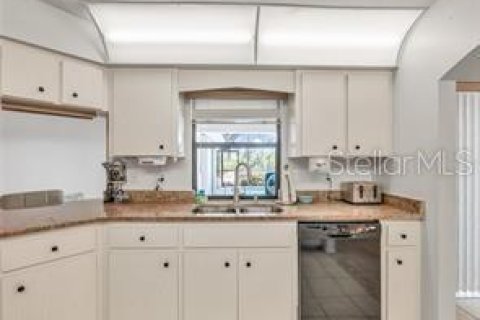 Villa ou maison à vendre à Port Charlotte, Floride: 3 chambres, 198.53 m2 № 2220536 - photo 17