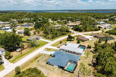Villa ou maison à vendre à Port Charlotte, Floride: 3 chambres, 198.53 m2 № 2220536 - photo 7