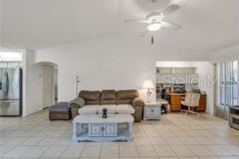 Villa ou maison à vendre à Port Charlotte, Floride: 3 chambres, 198.53 m2 № 2220536 - photo 16