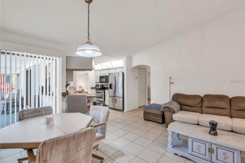 Villa ou maison à vendre à Port Charlotte, Floride: 3 chambres, 198.53 m2 № 2220536 - photo 26