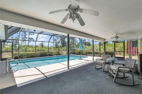 Villa ou maison à vendre à Port Charlotte, Floride: 3 chambres, 198.53 m2 № 2220536 - photo 5
