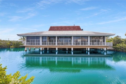 Propiedad comercial en venta en Sugarloaf Key, Florida № 2032655 - foto 22