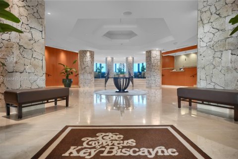 Condo in Key Biscayne, Florida, 2 bedrooms  № 2053108 - photo 11