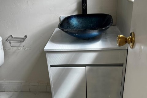 Condominio en alquiler en North Lauderdale, Florida, 2 dormitorios, 92.9 m2 № 2051219 - foto 6