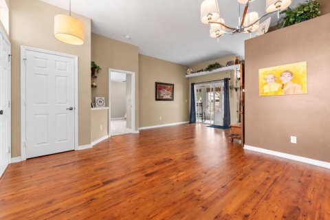House in Port St. Lucie, Florida 4 bedrooms, 200.2 sq.m. № 2378895 - photo 15