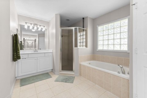 House in Port St. Lucie, Florida 4 bedrooms, 200.2 sq.m. № 2378895 - photo 23